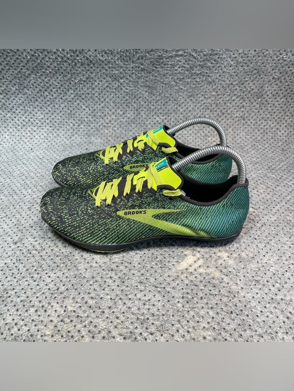 Brooks Mach 19 Spikeless Shoes Size 8 Women’s 6.5 Men’s